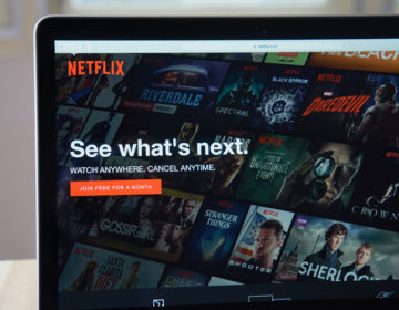 Netflix: Πώς σκοπεύει να αντιμετωπίσει το θέμα με το διαμοίρασμα των κωδικών