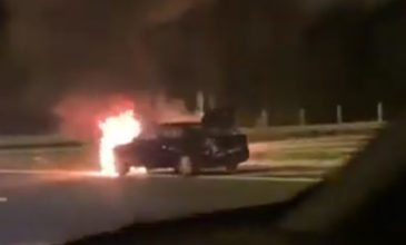 Φλεγόμενο αυτοκίνητο στην Εθνική οδό Αθηνών- Λαμίας