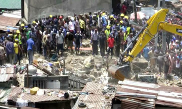 Τουλάχιστον δέκα μαθητές είναι παγιδευμένοι στα συντρίμμια του κτιρίου που κατέρρευσε στη Νιγηρία