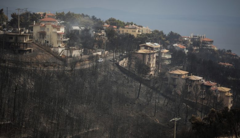 Δίκη για τη φωτιά στο Μάτι: «Υπήρξε η δεύτερη μεγαλύτερη τραγωδία σε αριθμό θυμάτων σε παγκόσμιο επίπεδο» – Ξεκίνησε η αγόρευση του εισαγγελέα