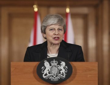 Να στηρίξουν τη συμφωνία της με την Ε.Ε για το Brexit ζήτησε η Μέι