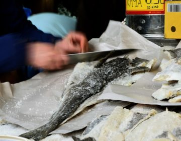 Τι πρέπει να προσέξουμε στην αγορά του μπακαλιάρου για το παραδοσιακό τραπέζι της 25ης Μαρτίου