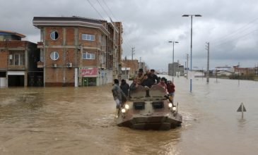 Τουλάχιστον 70 νεκροί από τις πλημμύρες στο Ιράν