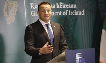Κίνδυνο για «άτακτο» Brexit βλέπει ο Ιρλανδός πρωθυπουργός