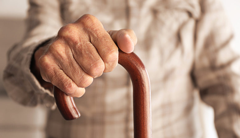 Αμφιλοχία: Έδεσαν ζευγάρι ηλικιωμένων μέσα στο σπίτι του – Νεκρός ο άνδρας 91 ετών