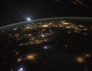 Σβήνουν τα φώτα αύριο σε όλον τον κόσμο για την «Ώρα της Γης»