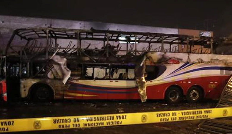 Περισσότεροι από 20 άνθρωποι έχασαν τη ζωή τους από φωτιά σε λεωφορείο στο Περού
