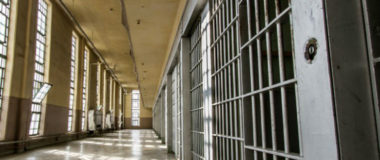 Με δύο μήνες φυλάκιση καταδικάστηκε μεθυσμένη μητέρα στη Θεσσαλονίκη