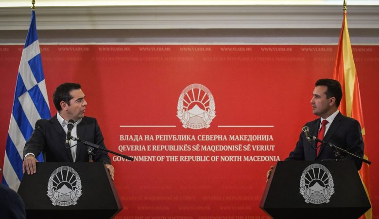 «Προσπαθούμε να φτιάξουμε ένα διαφορετικό αφήγημα για τα Βαλκάνια» – Η Ελλάδα ανοίγει πρεσβεία στα Σκόπια