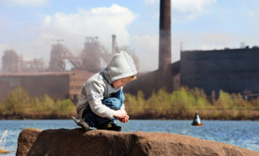 Η ρύπανση του αέρα μειώνει το προσδόκιμο ζωής των παιδιών