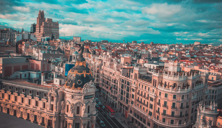 To τρικ με το οποίο η Ισπανία θέλει να «τελειώσει» το Airbnb