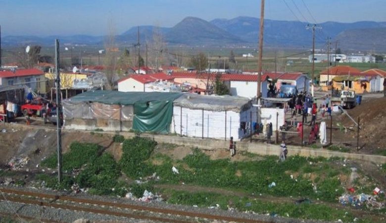 Έντεκα συλλήψεις στον καταυλισμό Ρομά στο Πυρί Θηβών