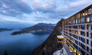 Tο θρυλικό ξενοδοχείο Burgenstock στην καρδιά της κεντρικής Ελβετίας