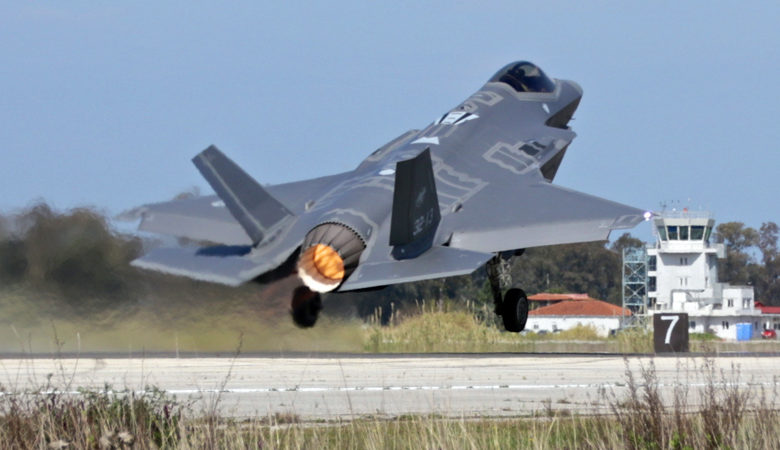 ΑΓΕΕΘΑ: Εξετάζουμε πως μπορεί να ενσωματωθεί στην Αεροπορία το F-35