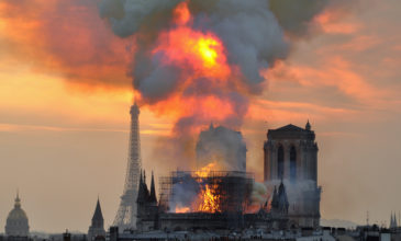 Παναγία των Παρισίων: Τα σενάρια συνομωσίας για την πυρκαγιά