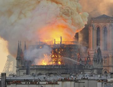 Στο «μικροσκόπιο» κάμερα που κατέγραψε την έναρξη της πυρκαγιά στη Νοτρ Νταμ