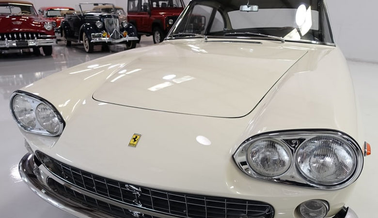 Μια Ferrari βαριά σαν ιστορία πωλείται έναντι 440.000 ευρώ