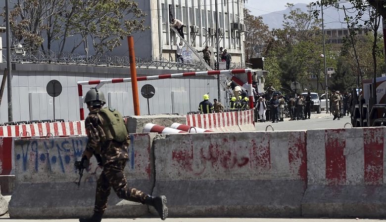 Μάχες στην Καμπούλ μεταξύ ενόπλων και δυνάμεων ασφαλείας