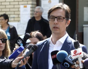 Οριακό προβάδισμα του υποψηφίου του Ζόραν Ζάεφ στα Σκόπια