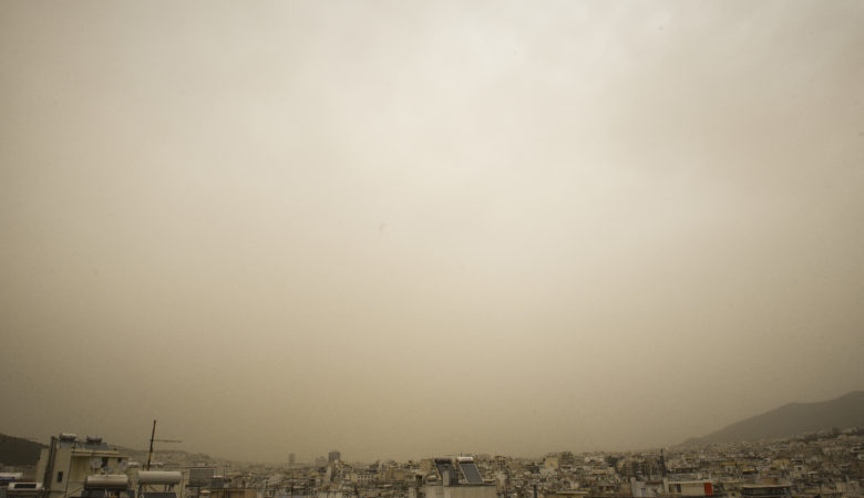 Καιρός: Τοπικές βροχές, αφρικανική σκόνη και άνοδος της θερμοκρασίας
