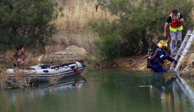 Βρέθηκαν δυο αντικείμενα στην Κόκκινη Λίμνη – Αύριο οι έρευνες για τον serial killer