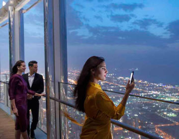 Το ψηλότερο μπαρ στον κόσμο μόλις άνοιξε σε ουρανοξύστη του Ντουμπάι
