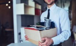 Η ανεργία υποχώρησε στο 8,6% τον Οκτώβριο έναντι 9,7% τον αντίστοιχο μήνα του 2024