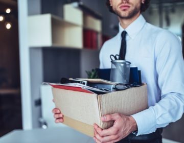 Η ανεργία υποχώρησε στο 8,6% τον Οκτώβριο έναντι 9,7% τον αντίστοιχο μήνα του 2024