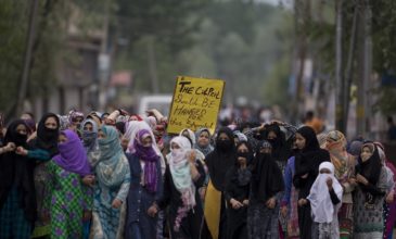 Διαδηλώσεις στο Κασμίρ για τον βιασμό 3χρονου κοριτσιού