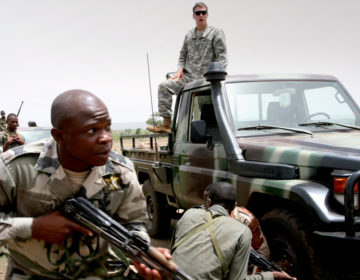 Τουλάχιστον 17 στρατιώτες των ενόπλων δυνάμεων του Νίγηρα έπεσαν νεκροί σε ενέδρα