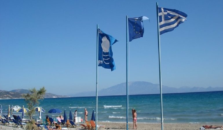 Αυτές είναι οι πιο καθαρές ελληνικές παραλίες που πήραν «Γαλάζια σημαία»