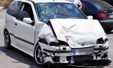 Τρεις τραυματίες από τροχαίο στη Βάρης-Κορωπίου
