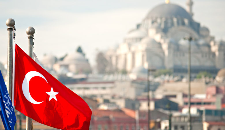 Συγκλονισμένη η τουρκική κοινή γνώμη από «λογοτεχνική» παιδοφιλία