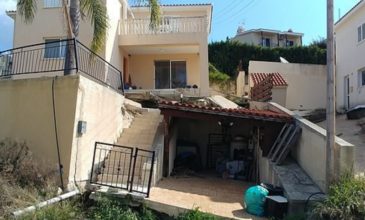 Μηνύουν την Κυπριακή Δημοκρατία για την κατάρρευση του σπιτιού τους