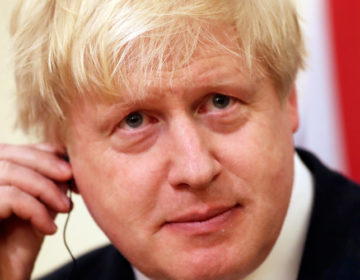 Βρετανία: Ο Ματ Χάνκοκ  στηρίζει τον Μπόρις Τζόνσον