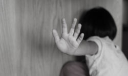 Κάθειρξη 12 ετών σε 77χρονο για βιασμό κατ’ εξακολούθηση της 8χρονης εγγονής του