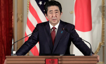 Οργισμένος ο πρωθυπουργός της Ιαπωνίας για την επίθεση με μαχαίρι στο Τόκιο