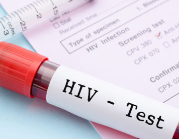 Στραγγάλισε και κρέμασε τη σύζυγό του επειδή βρέθηκε θετική στον ιό HIV