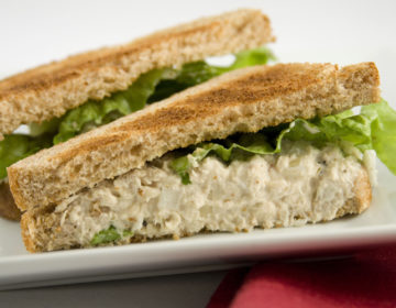 Σέρβιραν σάντουιτς με λιστέρια σε πτήσεις της Air France