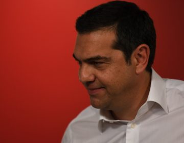Bloomberg: Ήρθε το τέλος του Τσίπρα;