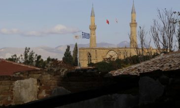 Οι Τούρκοι κλιμακώνουν την ένταση στη νεκρή ζώνη της Δένειας στην Κύπρο