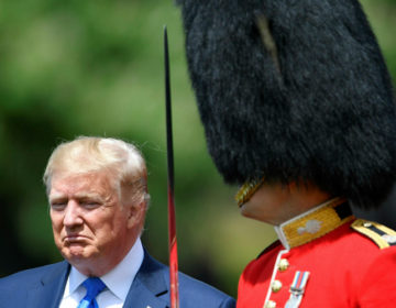 Ο Κόρμπιν ξεσηκώνει τους πολίτες να διαμαρτυρηθούν κατά του Τραμπ