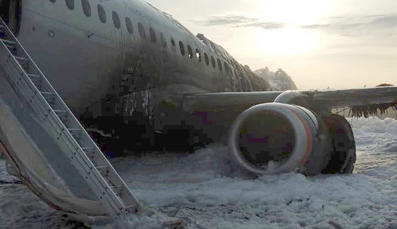 Ένας κεραυνός ευθύνεται για τον θάνατο 41 επιβατών σε Ρώσικο αεροσκάφος