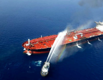 Αρνείται τα πάντα η Τεχεράνη για τις επιθέσεις στον Κόλπο του Ομάν και «καρφώνει» τις ΗΠΑ