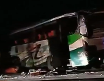 Δώδεκα νεκροί και 43 τραυματίες μετά από διαφωνία επιβάτη με τον οδηγό πούλμαν