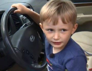 Τετράχρονος πήρε κρυφά το αμάξι του παππού του για να αγοράσει σοκολάτες