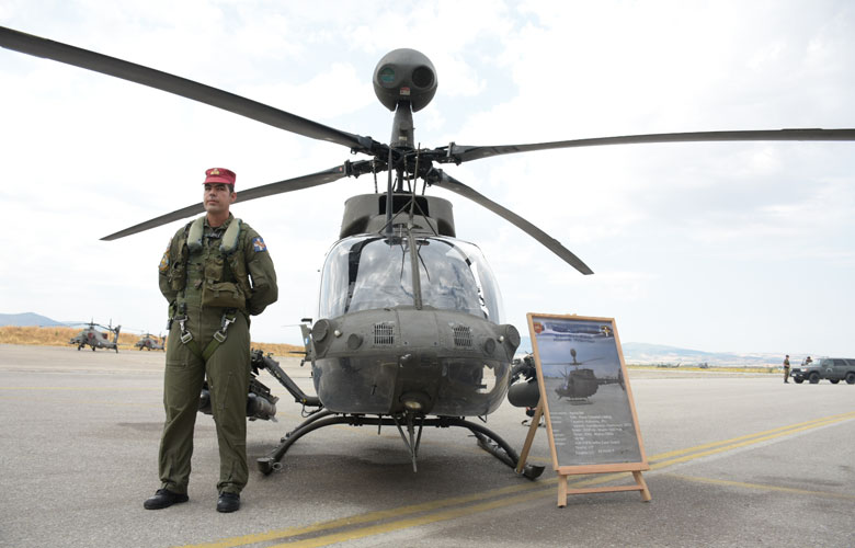 Ογδόντα ελικόπτερα παρέλαβε ο Στρατός από τις ΗΠΑ.«Συγχαρητήρια» Αποστολάκη στον Πανο Καμμένο «για τη συμμετοχή του και την επιμονή του για την παραλαβή αυτών των Ελικοπτέρων» -  Jaudatf2