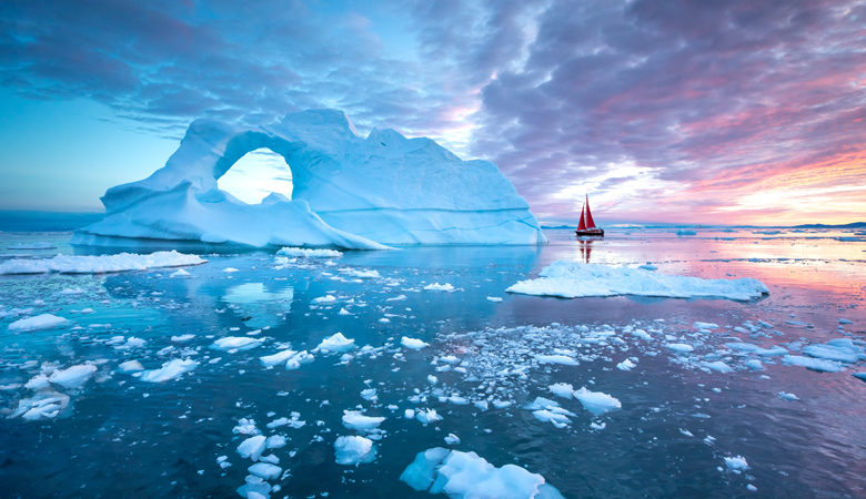 Παγκόσμια ανησυχία: Έλιωσαν 2 γιγατόνοι πάγου στη Γροιλανδία μέσα σε λίγες ώρες