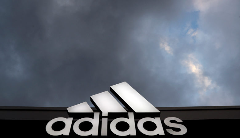 Έχασε τη δικαστική διαμάχη η Adidas για την αποκλειστικότητα του σήματός της στην Ευρώπη