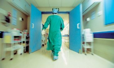 Κρήτη: Διασωληνωμένος στο νοσοκομείο 20χρονος, μετά από πτώση